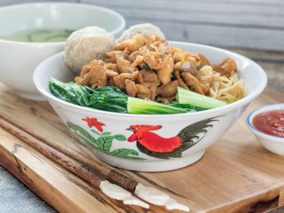 5 Warung Mie Ayam Paling Enak di Lamongan