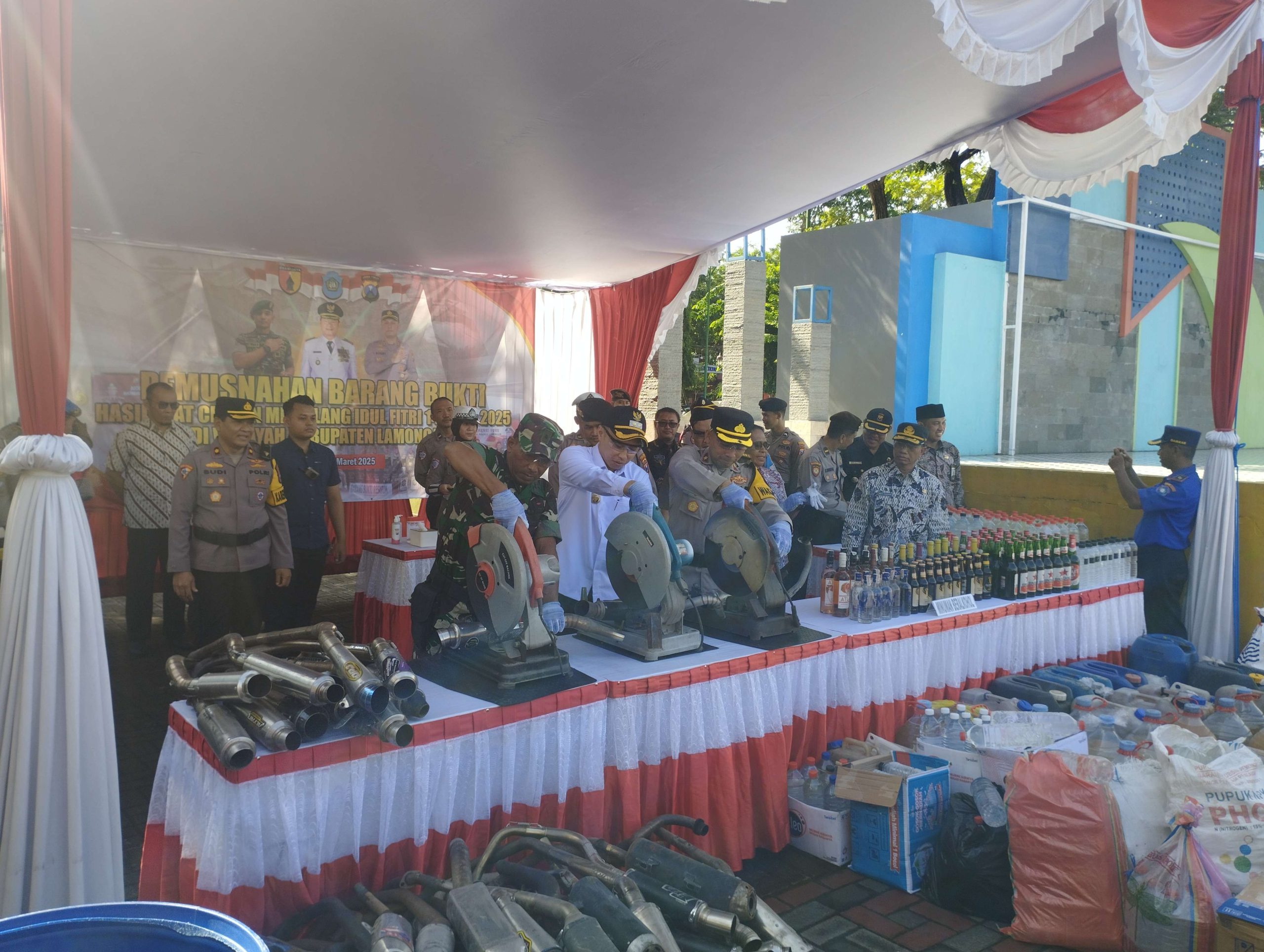 Polres Lamongan Musnahkan Barang Bukti Hasil Razia Selama Ramadan