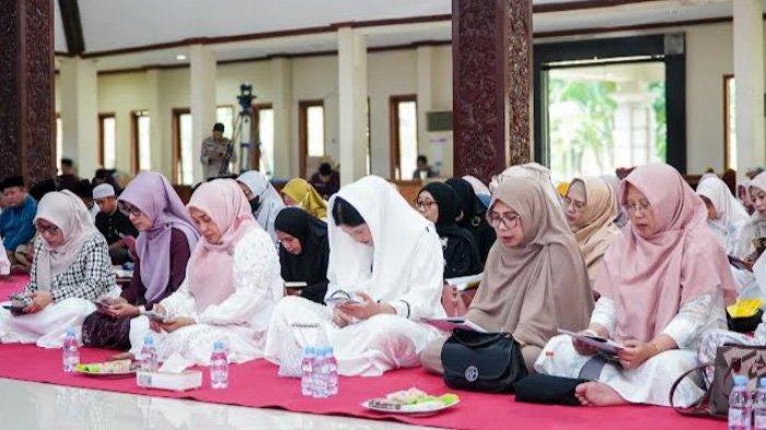Lamongan Awali Rangkaian HJL ke-456 dengan Khotmil Quran Serentak