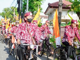 Kirab Sepeda Antik Warnai HUT Ontoseno Lamongan ke-17