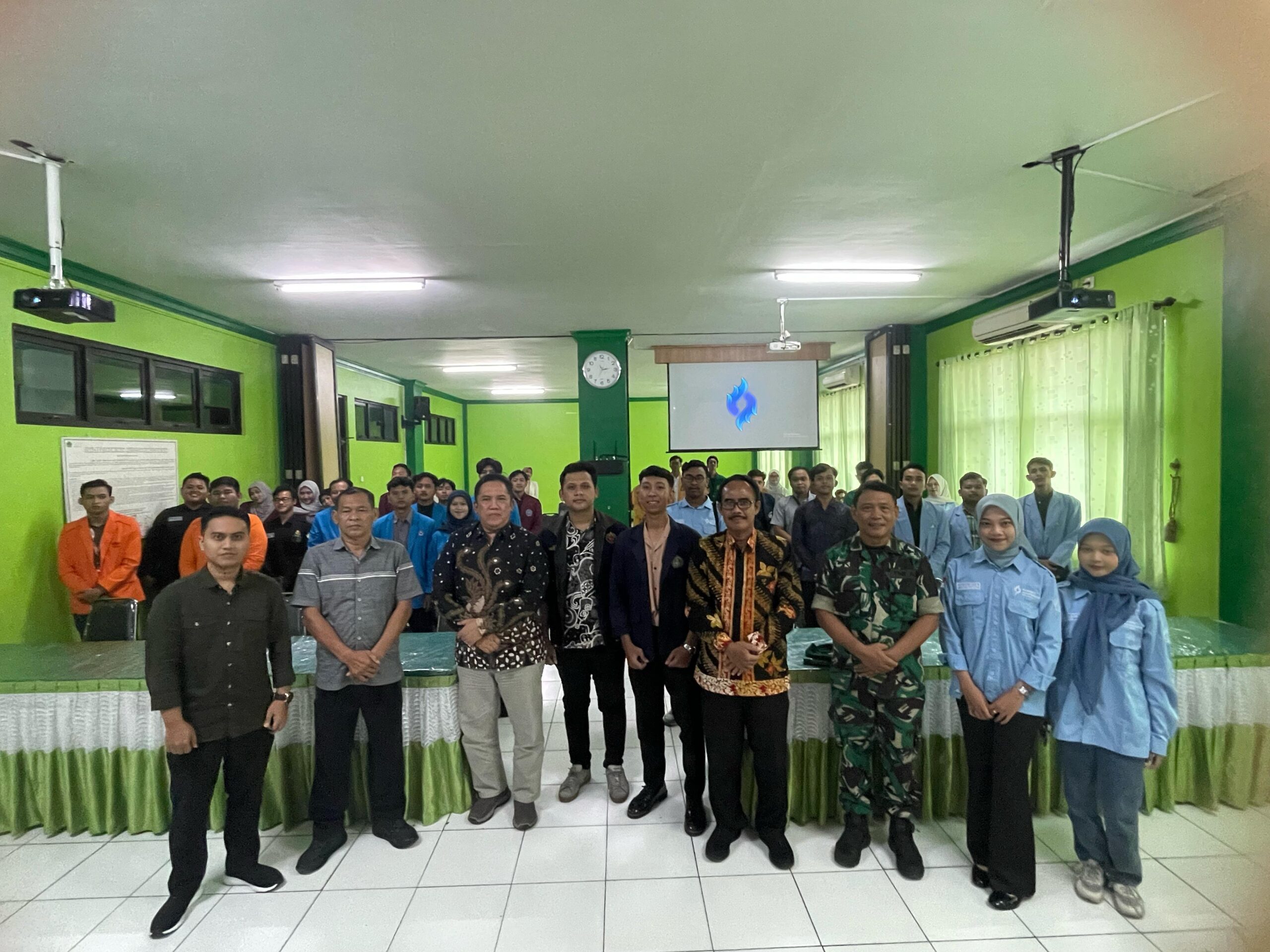 Unisla Jadi Pusat Gerakan Mahasiswa Jatim Lewat Talkshow Musda BEM SI