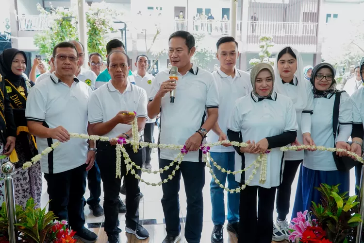 Pemkab Lamongan Resmikan Gedung Farmasi dan Poli Bedah Mulut RSUD dr. Soegiri