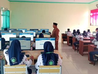 PSAJ Perdana, 79 SMP Swasta Lamongan Gelar Ujian Berbasis CBT