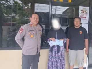 Gadaikan Perhiasan Hasil Curian, Ibu di Lamongan Dibekuk Polisi