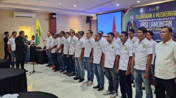 Wabup Dirham Resmi Pimpin PBSI Lamongan 2025-2029