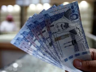 Musim Haji, Permintaan Penukaran Uang Riyal di Lamongan Meningkat Tajam