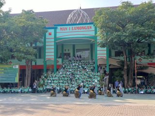 Demo Ekstrakurikuler MAN 1 Lamongan Warnai Penutupan MPLS