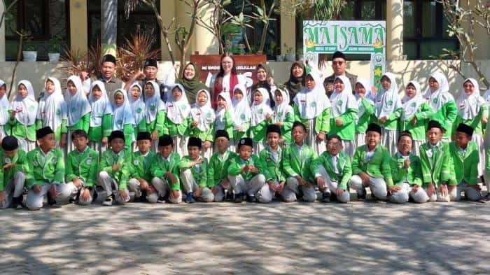 MIUS Lamongan Hadirkan Guru Kanada untuk Ajarkan Kurikulum Cambridge