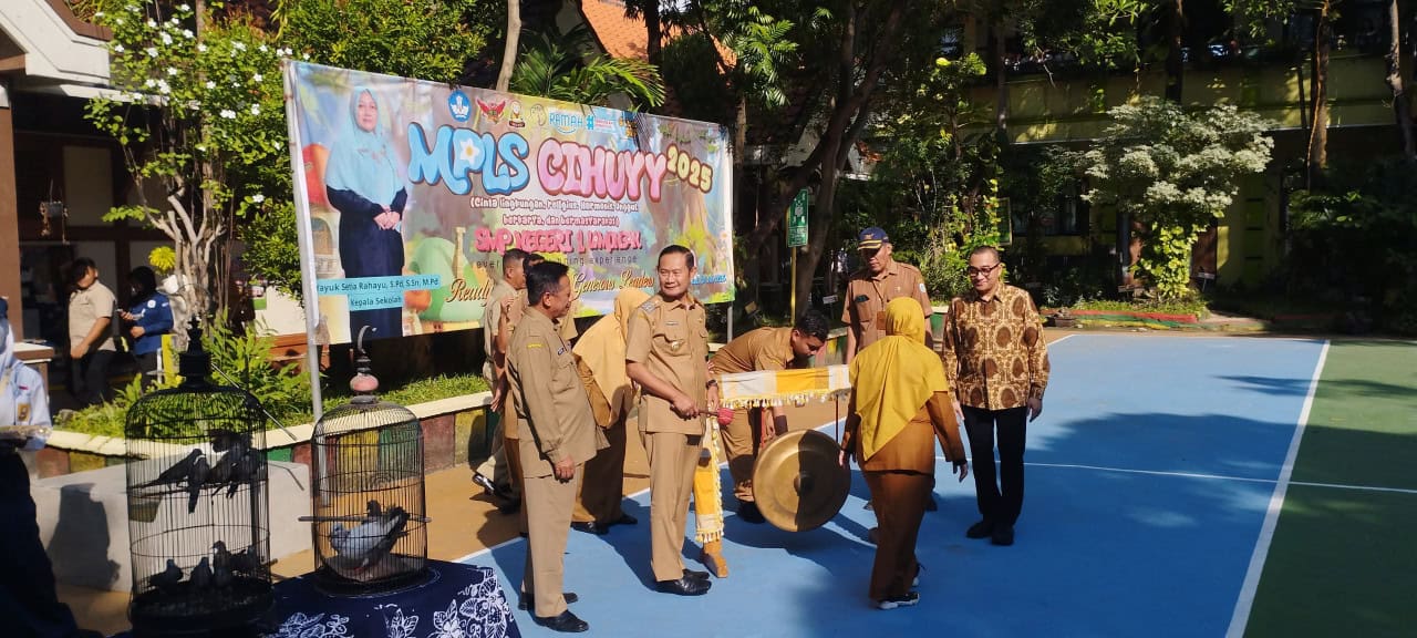 MPLS SMPN 1 Lamongan Usung Tema Ceria Tanpa Perploncoan