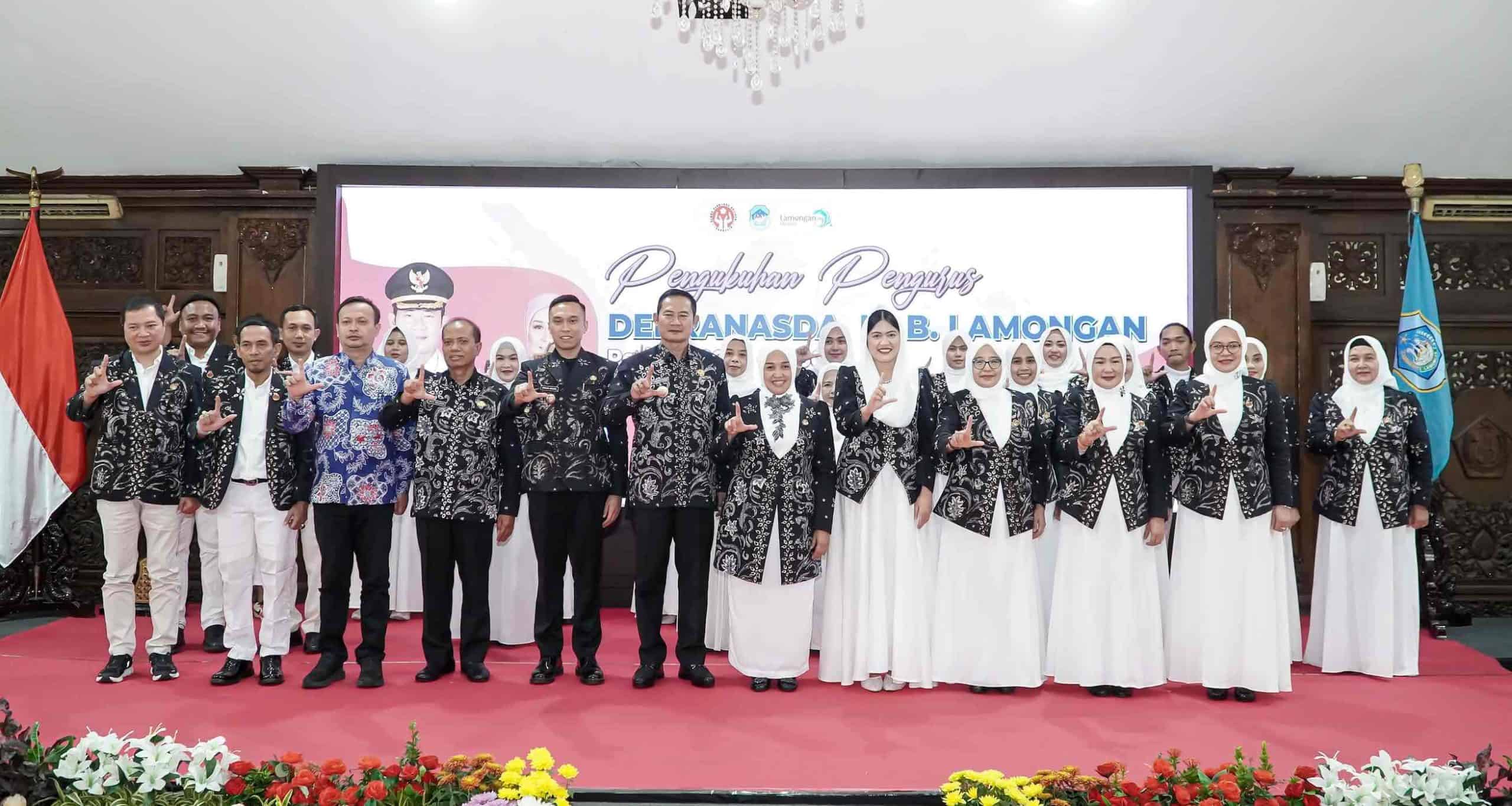 Bupati Lamongan Kukuhkan Pengurus Dekranasda 2025–2030