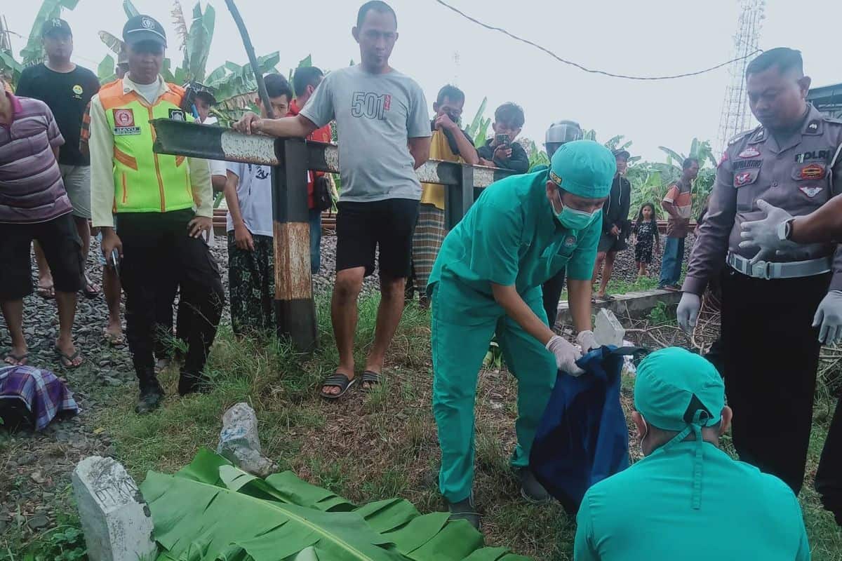 Pria di Lamongan Tewas Tertabrak KA Argo Anjasmoro di Km 176+300