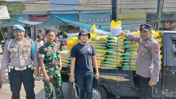 Bazar Pangan Murah Polres Lamongan Diserbu, 27 Ton Beras Ludes Terjual