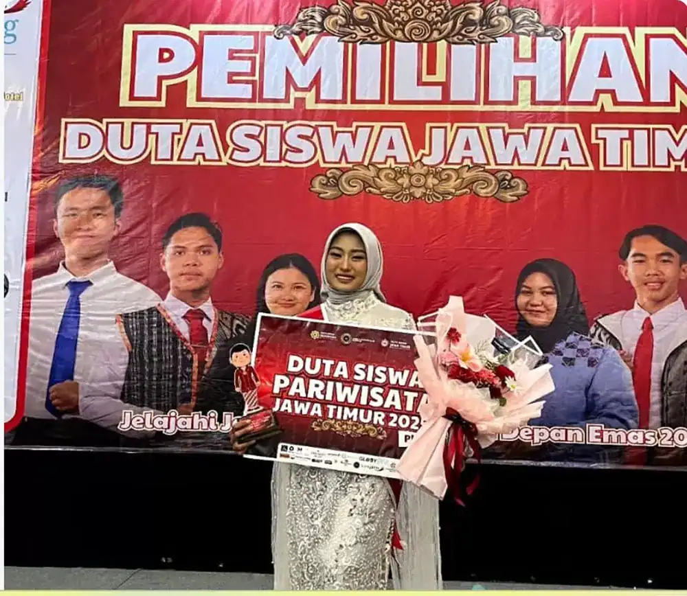 Siswi SMA Muhammadiyah 1 Babat Borong Prestasi, dari Duta Pariwisata Jatim hingga Juara di Malaysia