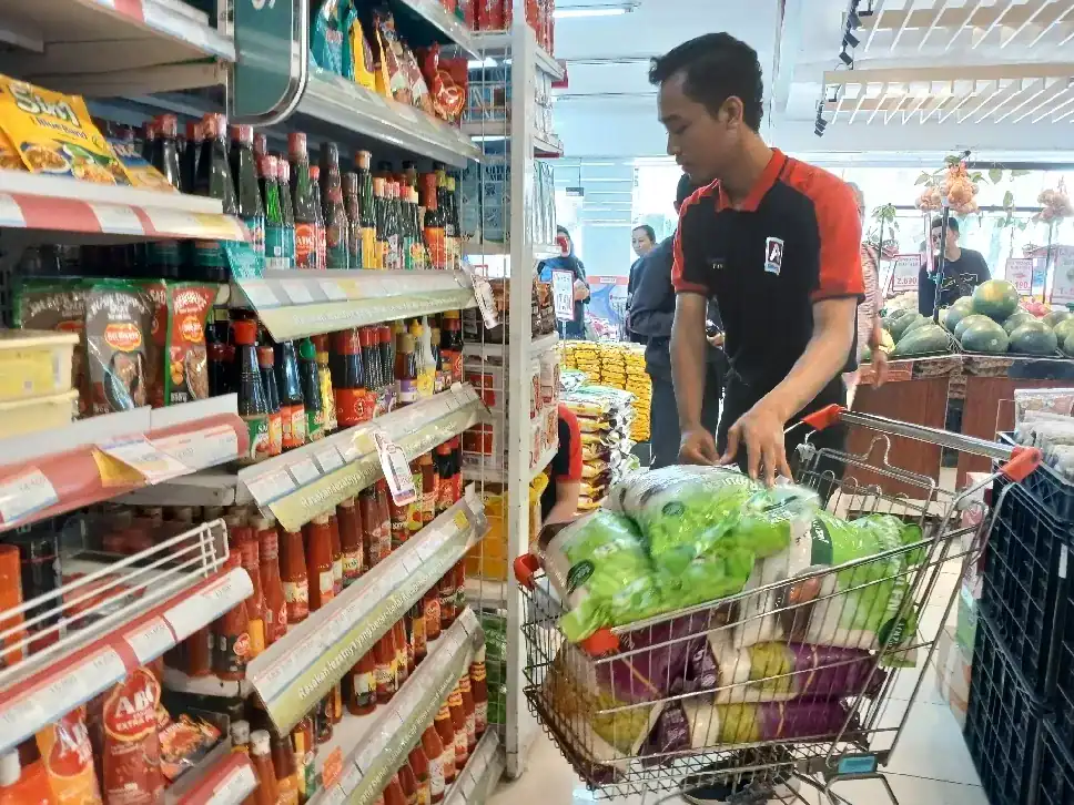 Stok Beras di Lamongan Aman, Produksi Lokal Suplai Ritel Modern