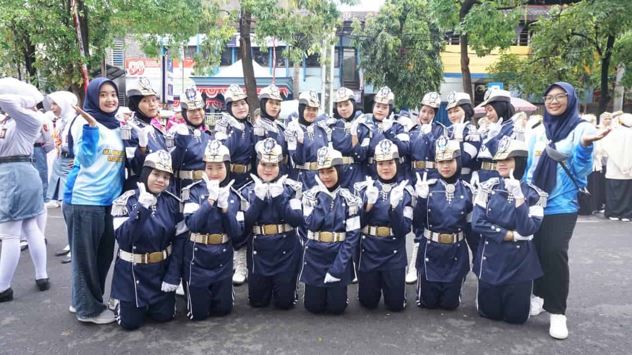 Yayasan Sabilillah Lamongan Borong Juara Lomba Gerak Jalan HUT ke-80 RI