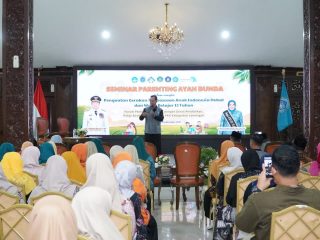 Pemkab Lamongan Dukung Gerakan Tujuh KAIH dan Wajib Belajar 13 Tahun