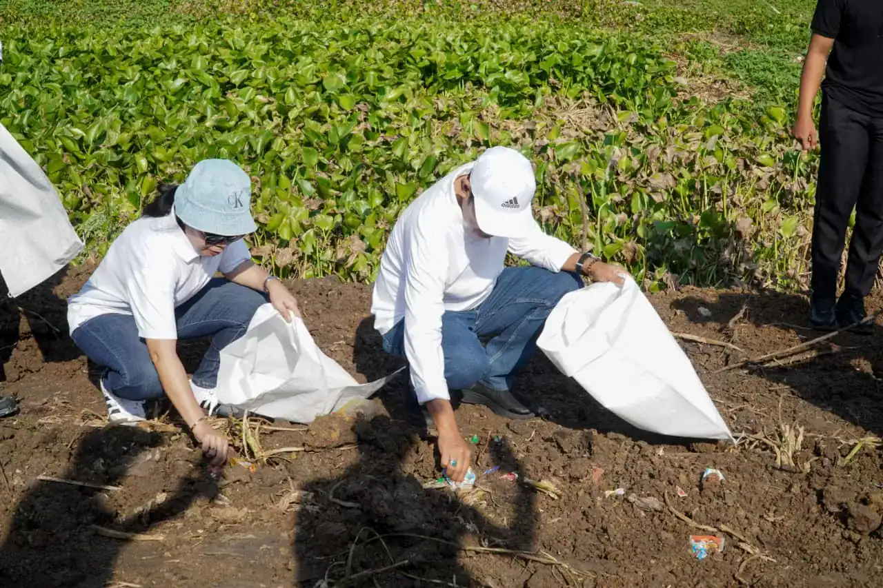 Pemkab Lamongan Targetkan Indeks Kualitas Air Naik Jadi 65 Lewat Aksi Bersih Sungai