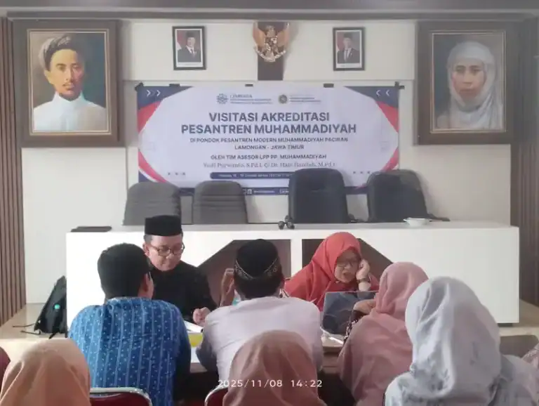 Pesantren Modern Muhammadiyah Lamongan Jalani Akreditasi Perdana