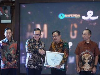 Wamendagri Puji Inovasi ASN Lamongan dalam Lamongan Awards 2025